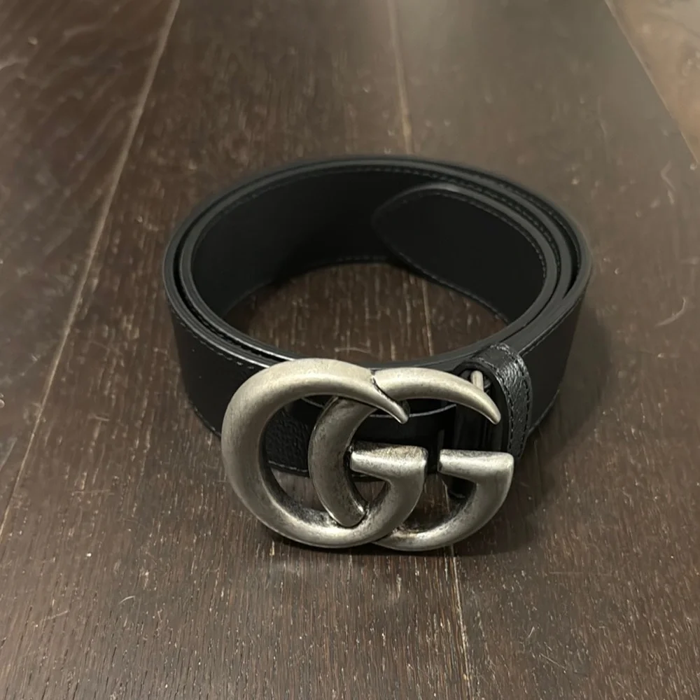 Gucci Marmont Black Leather Belt with Silver GG Buckle - Picture 1 of 12